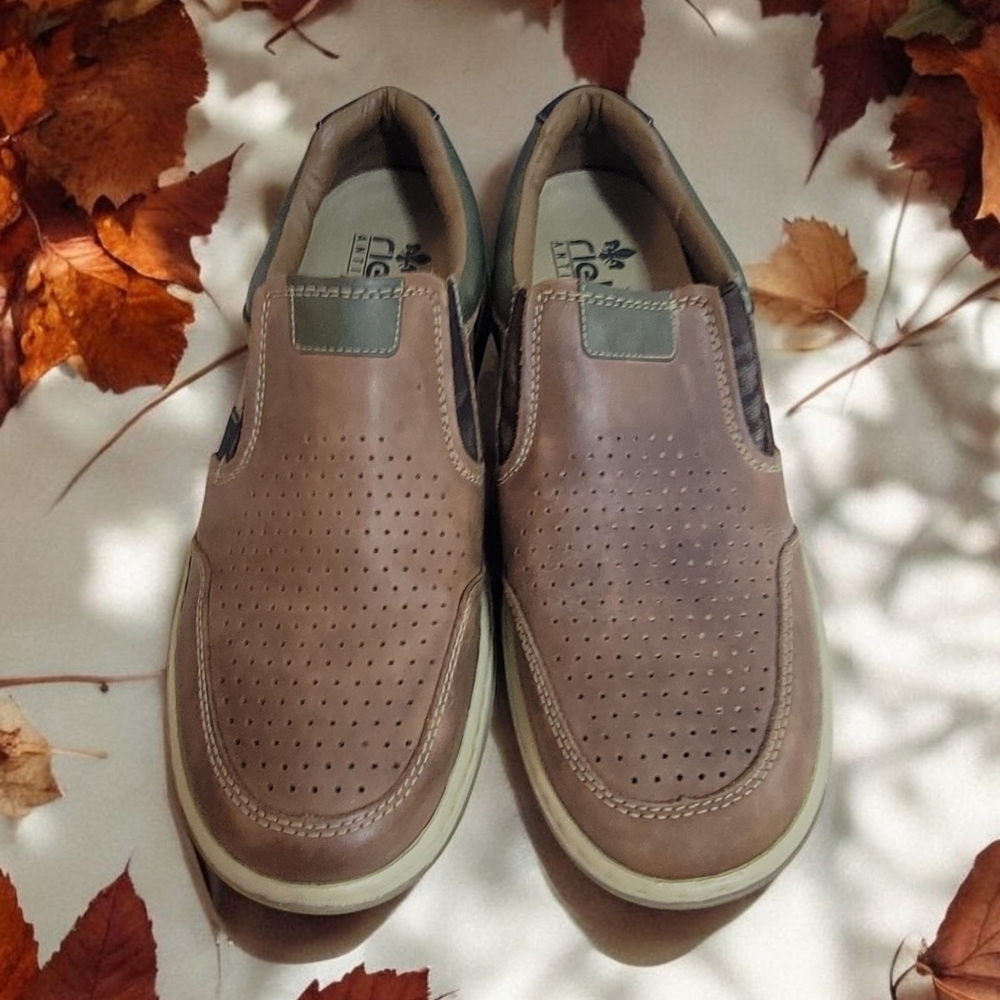 Rieker Men's size Euro 44 US 10.5 suited for people with bunions. Lightweight. - Picture 4 of 7
